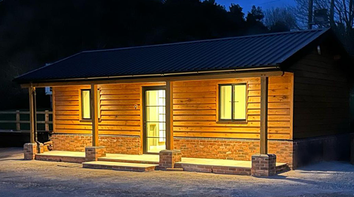 Teds Farm Shop at Night